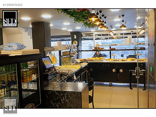 ZEYTİNBURNUN RAUF DENKTAŞ CADDESİNDE KOMPLE SATILIK BİNA