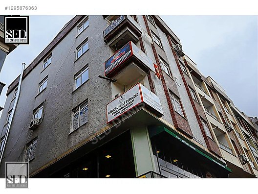 ZEYTİNBURNUN RAUF DENKTAŞ CADDESİNDE KOMPLE SATILIK BİNA